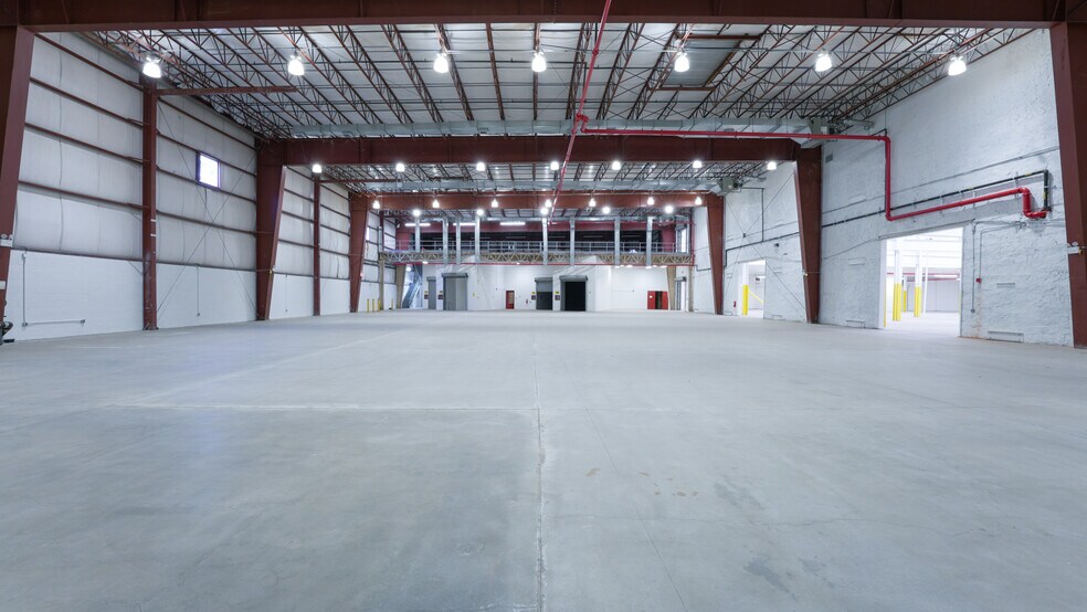 More Photos Of 845 E 136th St, Bronx Warehouse For Sale