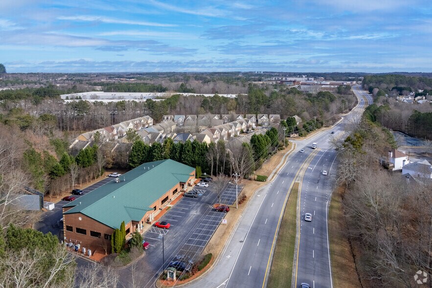 More Photos Of 1585 Old Norcross Rd, Lawrenceville Office For Sale