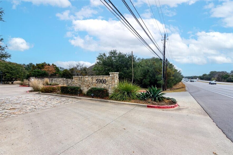 More Photos Of 5900 Southwest Pky, Austin Medical For Lease