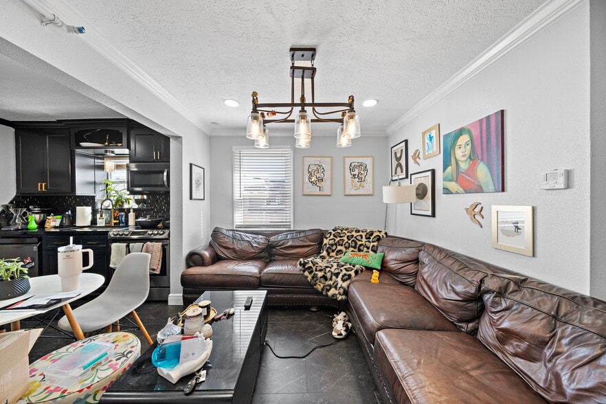 More Photos Of 609 Sealy St, Galveston Apartments For Sale