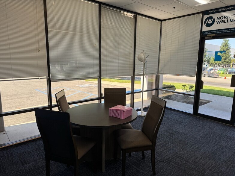 More Photos Of 2500 Pegasus Dr, Bakersfield Manufacturing For Lease