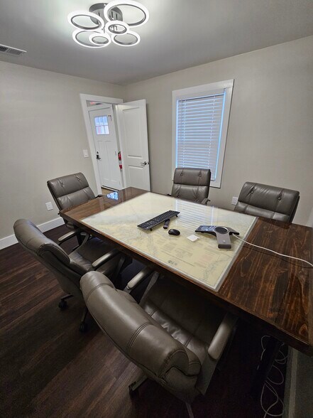 More Photos Of 1615 Remount Rd, Charleston Office Residential For Lease