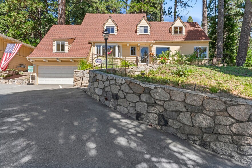 More Photos Of 27180 Highway 189, Blue Jay Office For Sale