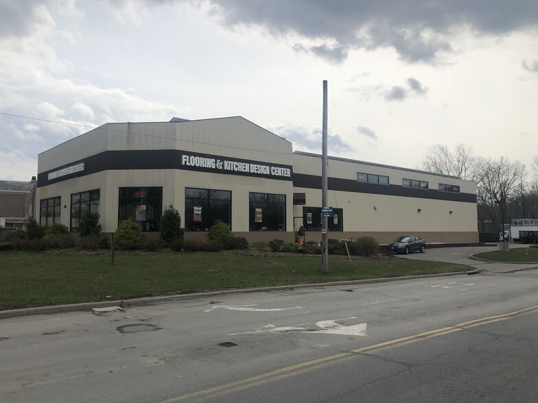 More Photos Of 267 Saw Mill River Rd, Elmsford Freestanding For Sale