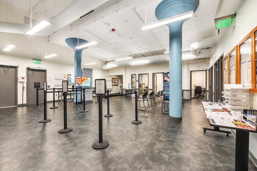 More Photos Of 80 Optical Dr, Southbridge Flex For Lease