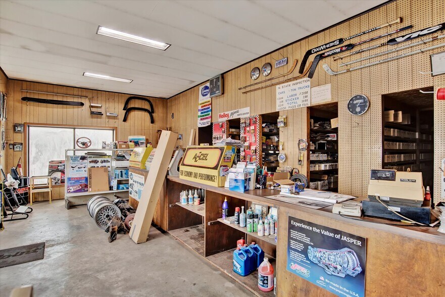 More Photos Of 140 Hershey Rd, Hershey Specialty For Sale