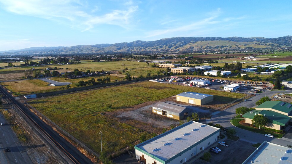 More Photos Of 221 Yamane Dr, Gilroy Land For Lease