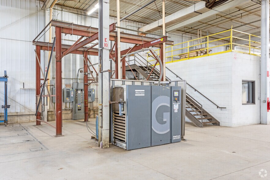 More Photos Of 1400 2nd St SE, Waseca Manufacturing For Sale