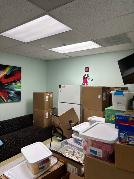 More Photos Of 680 Broadway, Paterson Hospital For Lease