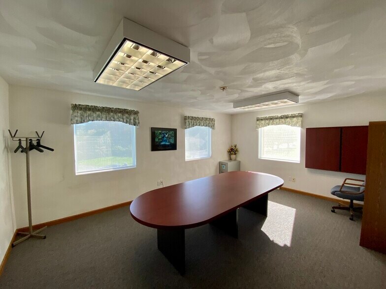 More Photos Of 16888 State Route 706, Montrose Medical For Lease