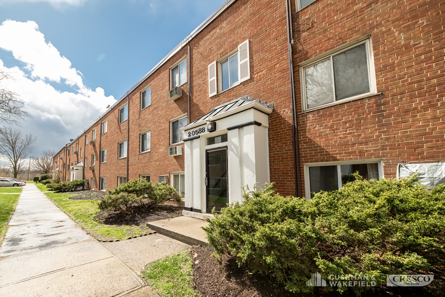 More Photos Of 20580 Lorain Rd, Fairview Park Apartments For Sale