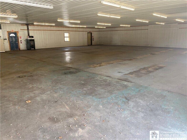 More Photos Of 1341 NY-19, Wellsville Auto Repair For Sale