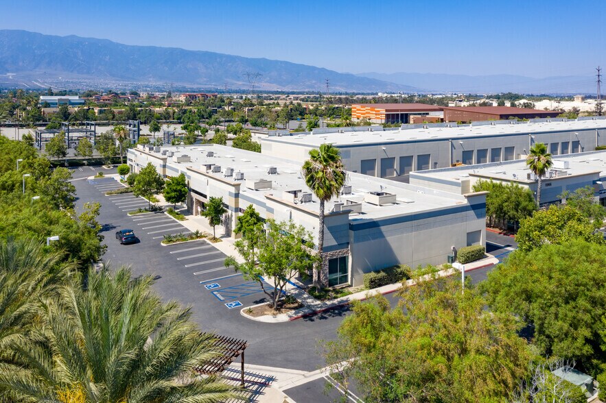 More Photos Of 8351 Rochester Ave, Rancho Cucamonga Warehouse For Lease