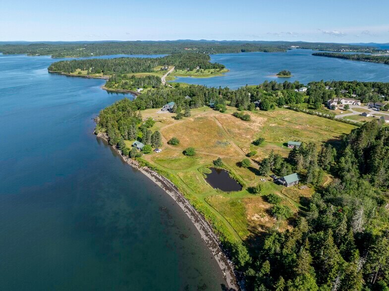 Primary Photo Of 54 Toll Bridge Rd, Eastport Hotel For Sale