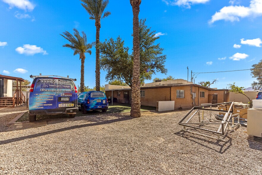 More Photos Of 2200 La Osa st, Tucson Light Distribution For Lease