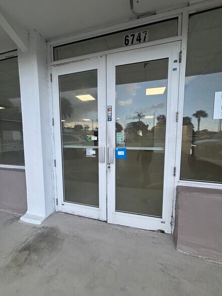 More Photos Of 6741-6757 SW 8th St, Miami Unknown For Lease