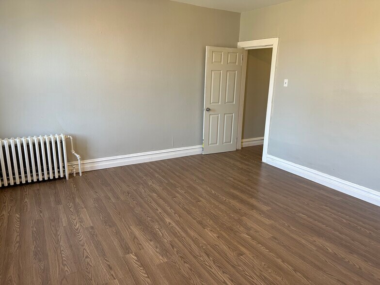 More Photos Of 1192 Yorkship Sq, Camden General Retail For Sale