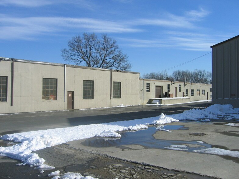 More Photos Of 200 Center St, Bellingham Flex For Lease