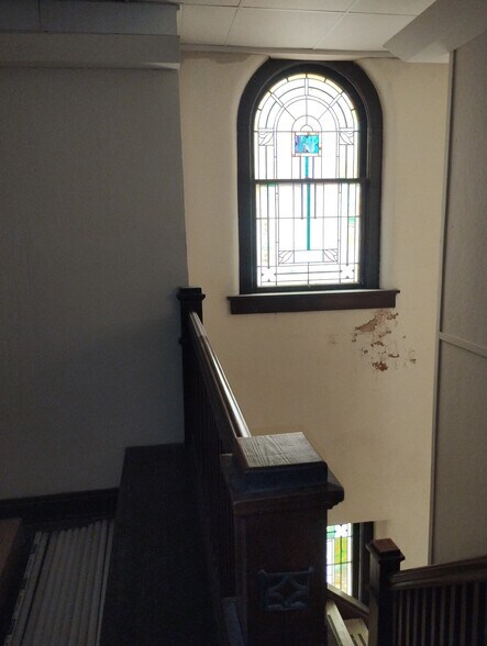 More Photos Of 906 Elm St, Coffeyville Religious Facility For Sale