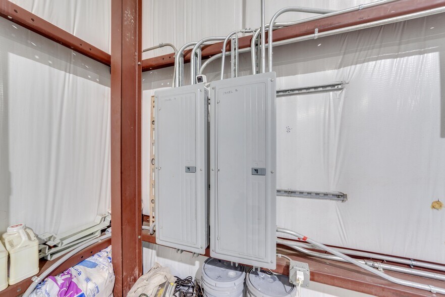 More Photos Of 395 E Lincoln Ave, LaBelle Warehouse For Sale