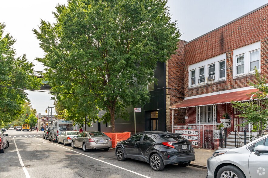 More Photos Of 1451 Westchester Ave, Bronx Medical For Sale