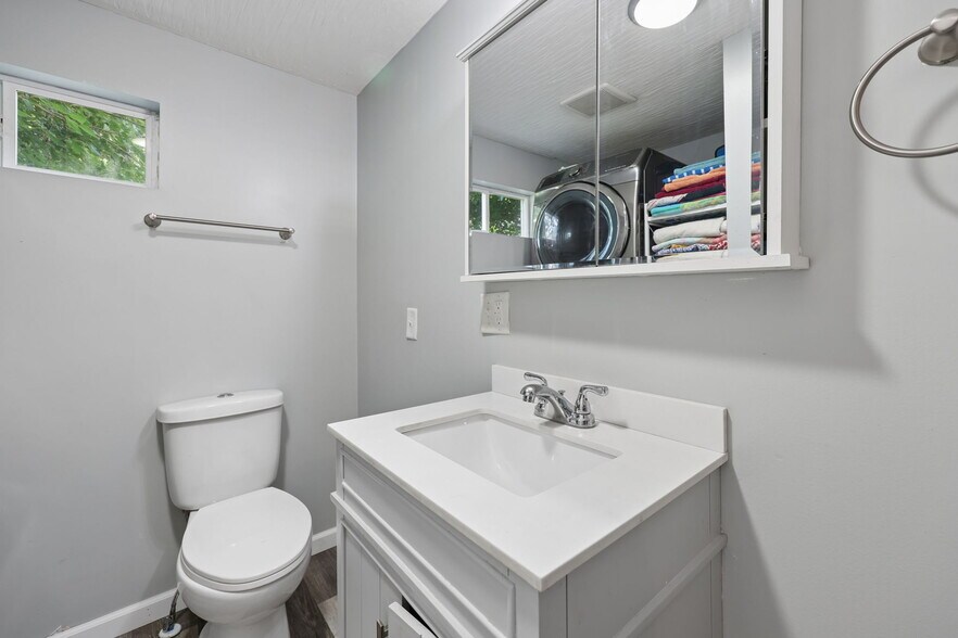 More Photos Of 1520 Island Rd, Circleville Multifamily For Sale