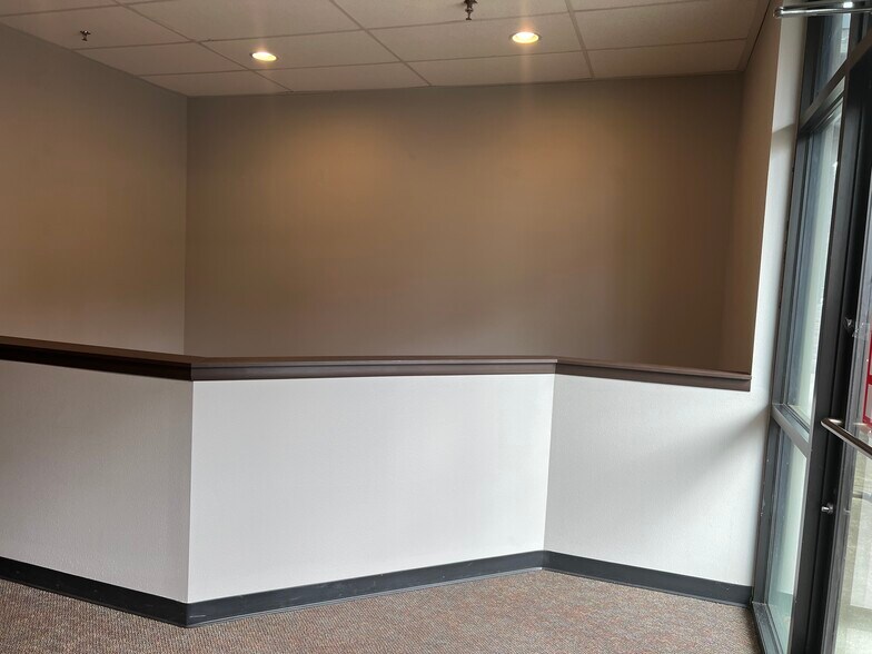 More Photos Of 3204 Smokey Point Dr, Arlington Office For Lease