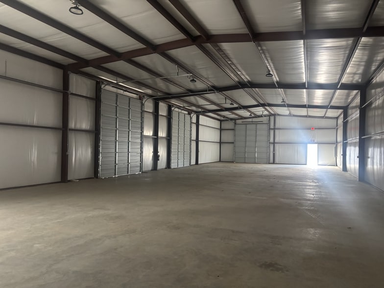 More Photos Of 5035 Dick Price Rd, Fort Worth Unknown For Lease