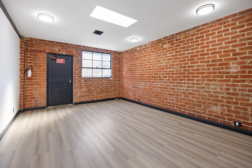 More Photos Of 3814 Willat Ave, Culver City Warehouse For Lease