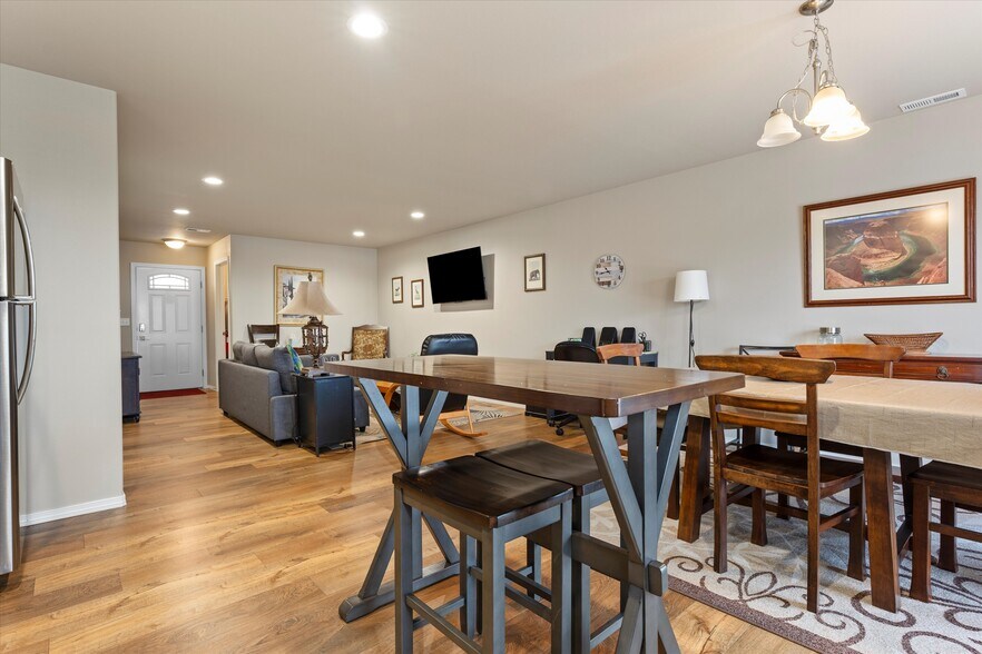 More Photos Of 2729 W Marina Dr, Moses Lake Apartments For Sale