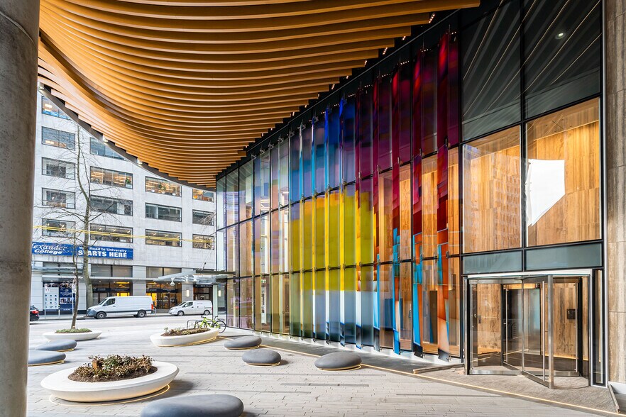 More Photos Of 601 W Hastings St, Vancouver Office For Sale
