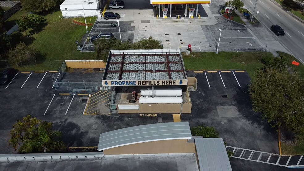 More Photos Of 2401-2403 N State Road 7, Margate Freestanding For Sale