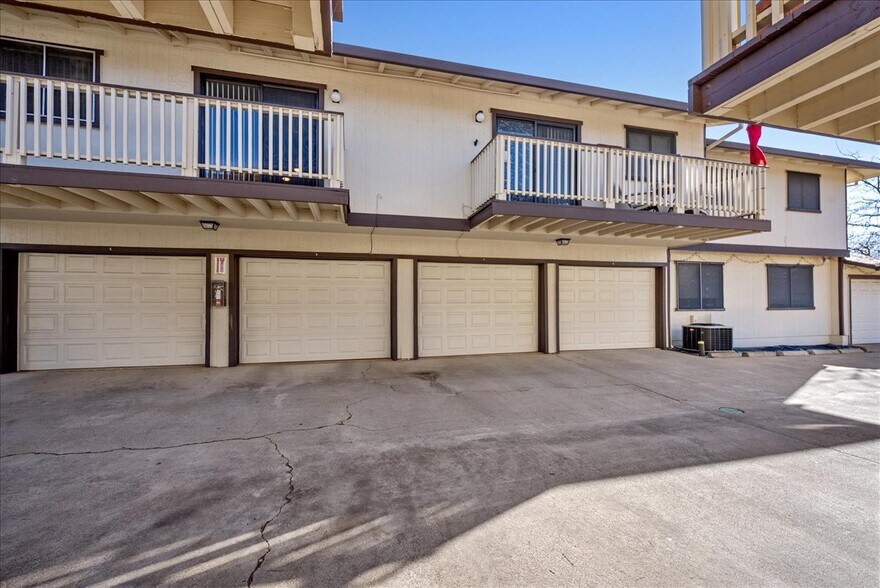 More Photos Of 3337 La Canada Dr, Cameron Park Apartments For Sale