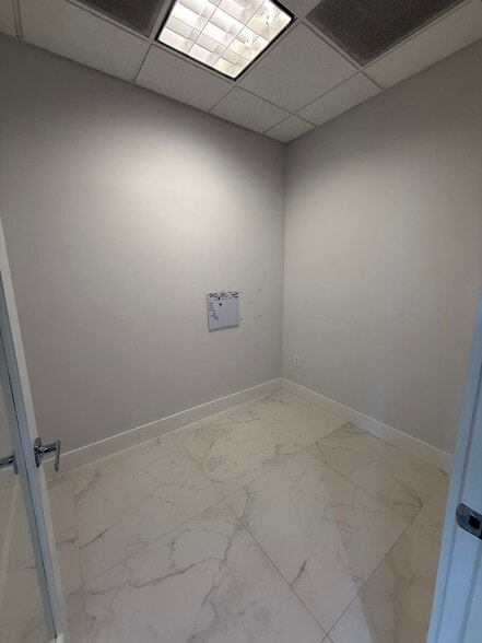 More Photos Of 2434-2438 E Las Olas Blvd, Fort Lauderdale Storefront Retail Office For Lease