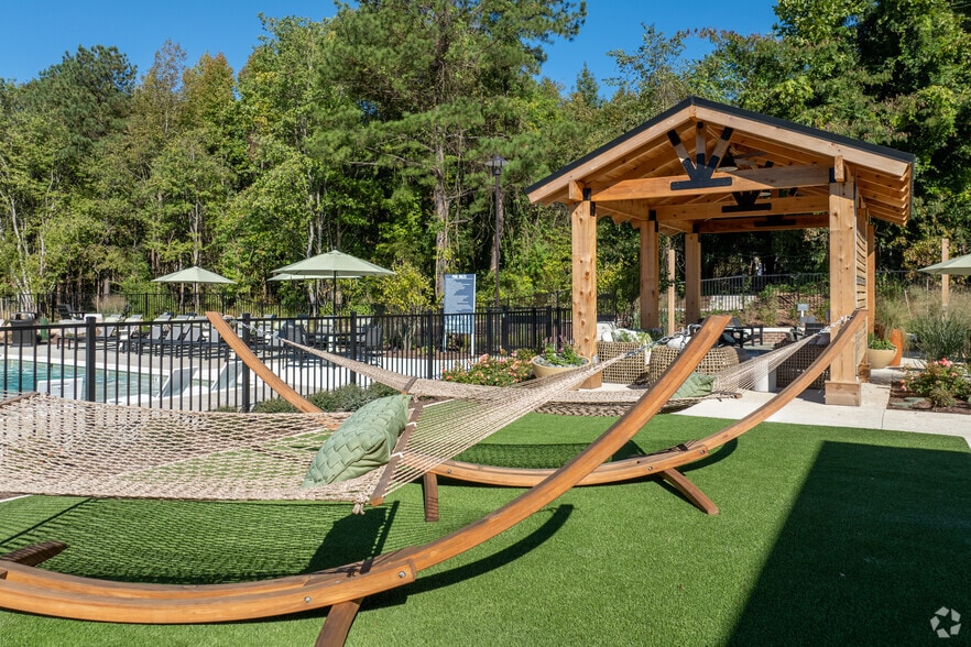 More Photos Of 12400 Dutton Rd, Midlothian Apartments For Sale
