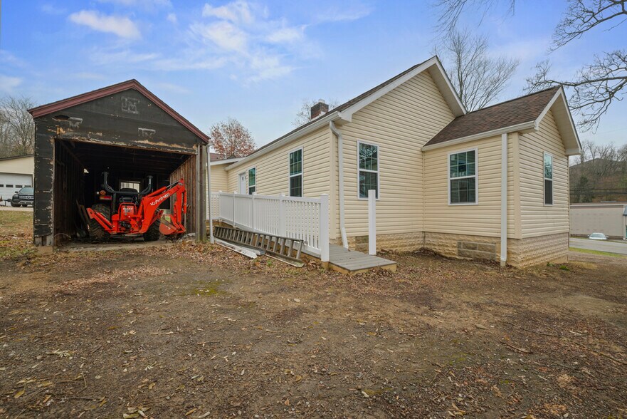 More Photos Of 2879 Wildwood Road Ext, Allison Park Office For Lease