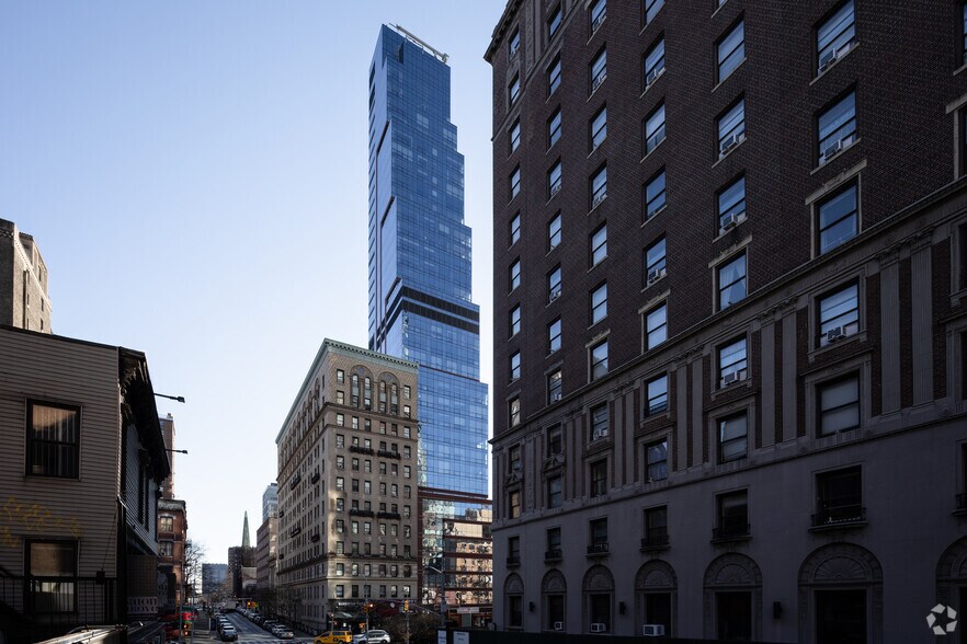 More Photos Of 2628 Broadway, New York Apartments For Lease