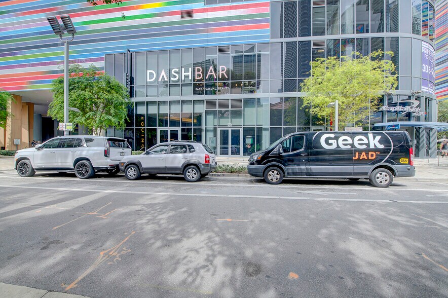 More Photos Of 25 SW 9th St, Miami Coworking Space