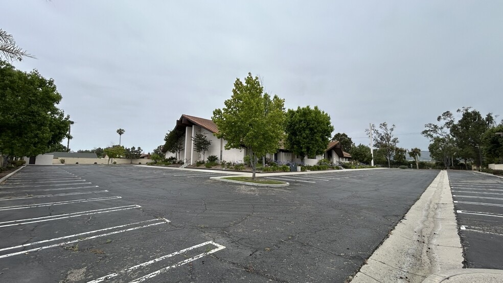 More Photos Of 10400 Henderson Rd, Ventura Religious Facility For Sale