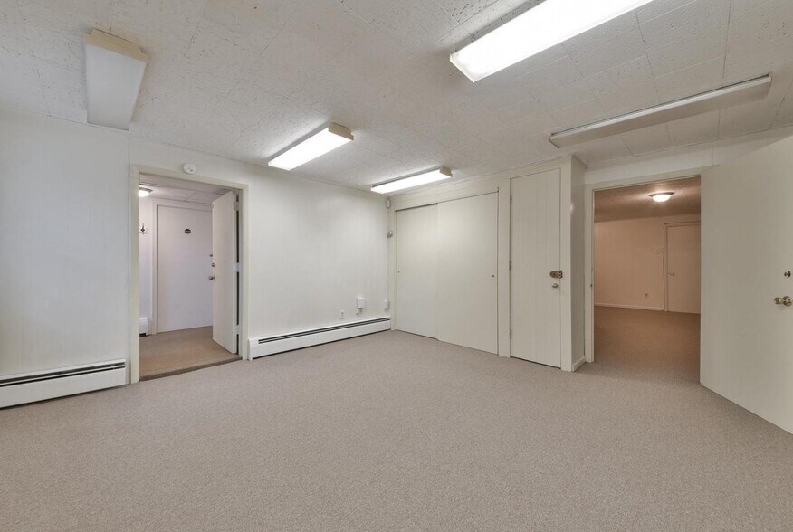 More Photos Of 808 Bethlehem Pike, Glenside Office For Sale