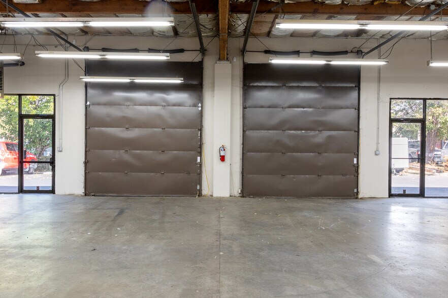 More Photos Of 1310-1314 Ross St, Petaluma Warehouse For Lease