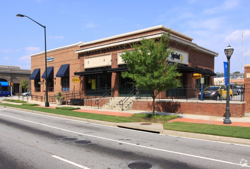 More Photos Of Caroline St NE @ Moreland Ave, Atlanta Unknown For Lease