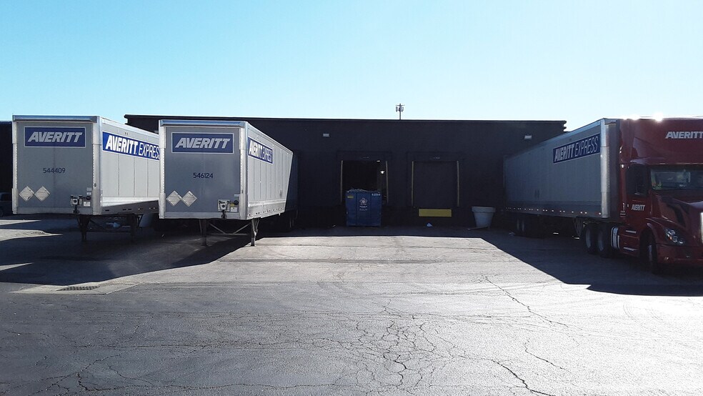 More Photos Of 195 Phillipi Rd, Columbus Warehouse For Sale