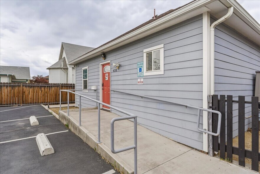 More Photos Of 438 Pyramid Way, Sparks Office For Sale