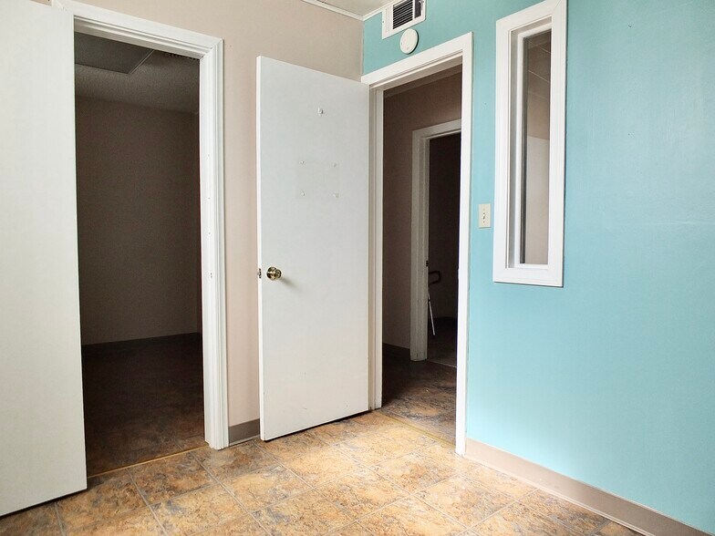 More Photos Of 830 Atlantic Ave, Long Beach Medical For Sale