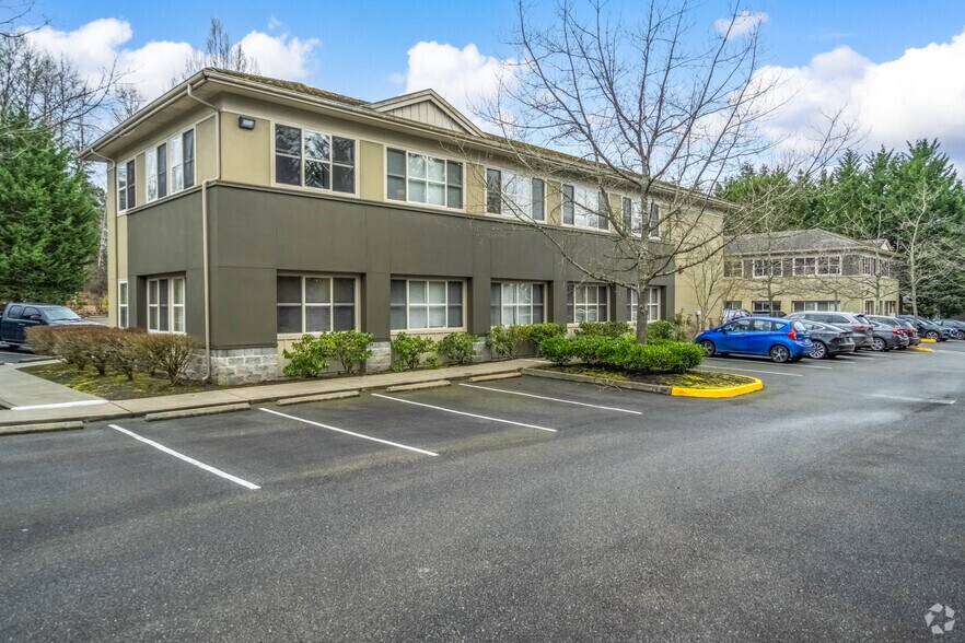 More Photos Of 803 Kirkland Ave, Kirkland Unknown For Lease