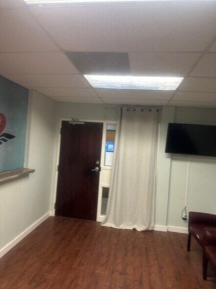 More Photos Of 1385 W State Road 434, Longwood Medical For Lease