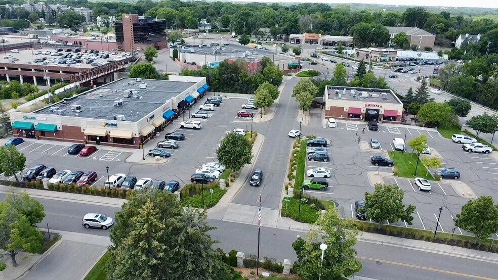 More Photos Of 5101 Vernon Ave, Edina Unknown For Lease