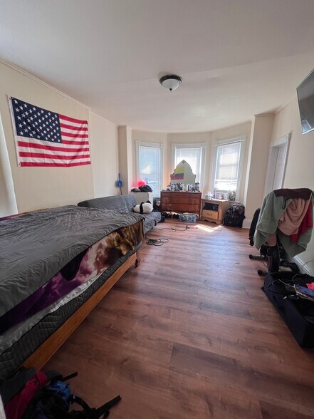 More Photos Of 94 William St, Newburgh Storefront Retail Residential For Sale