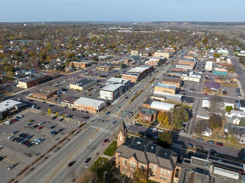 More Photos Of 410 S Minnesota Ave, Saint Peter Apartments For Sale